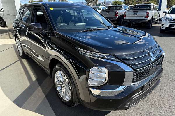 2021 Mitsubishi Outlander ES ZM