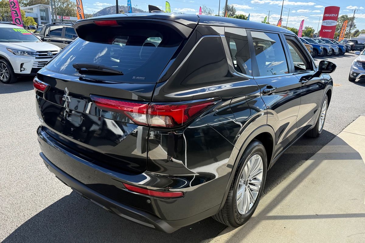 2021 Mitsubishi Outlander ES ZM