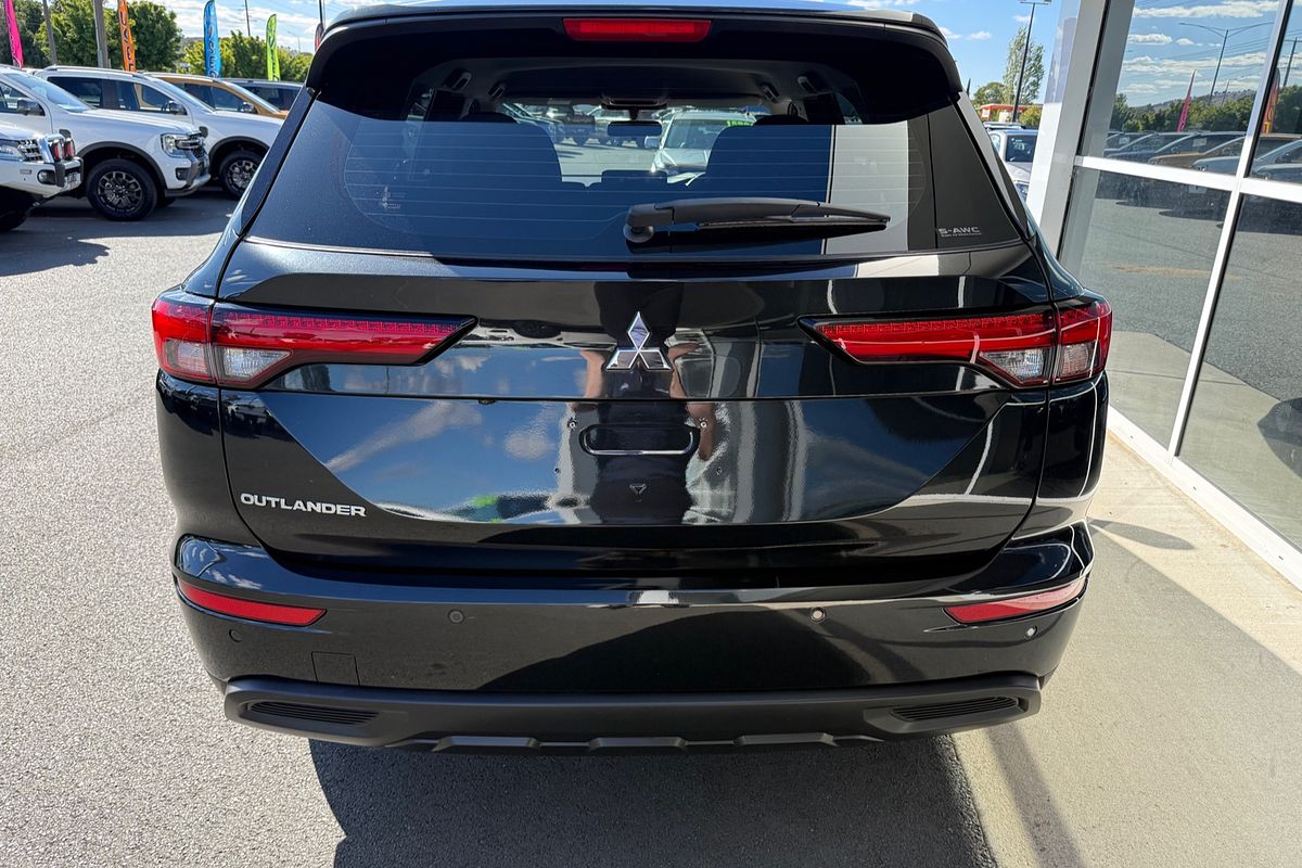 2021 Mitsubishi Outlander ES ZM