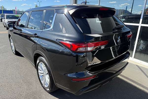 2021 Mitsubishi Outlander ES ZM