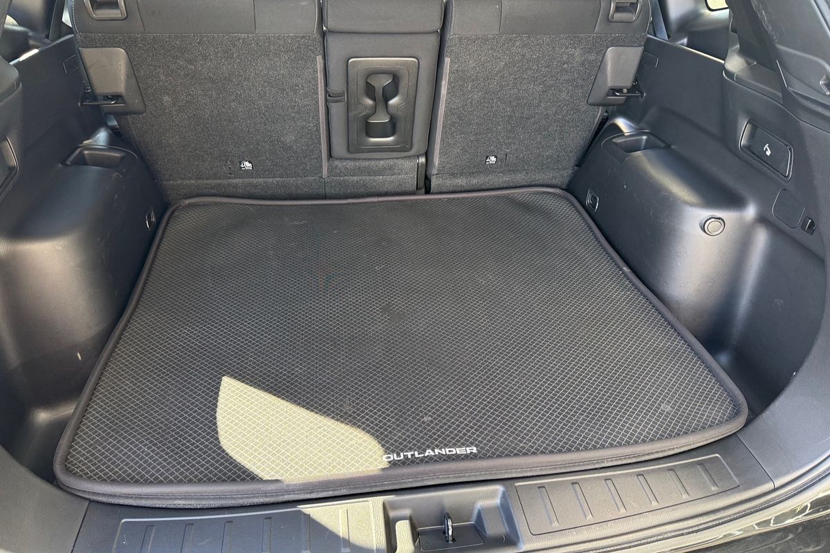 2021 Mitsubishi Outlander ES ZM