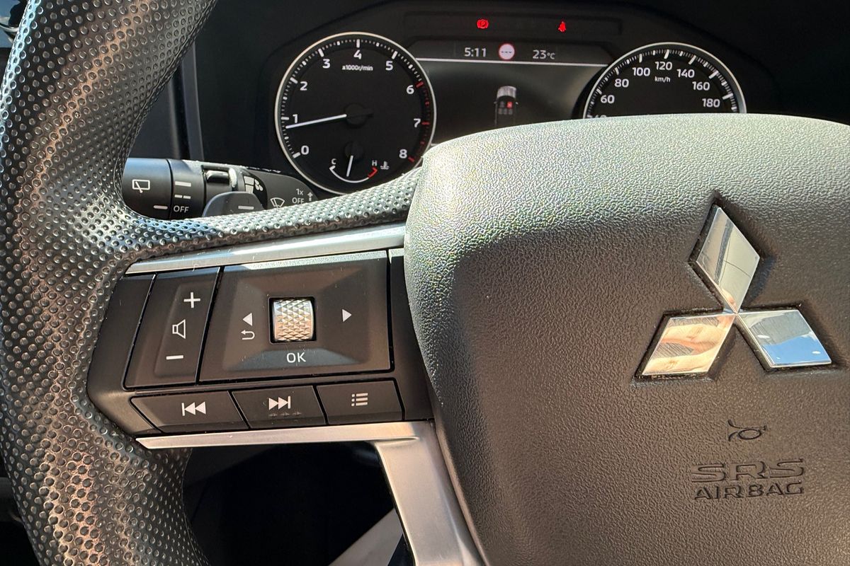 2021 Mitsubishi Outlander ES ZM