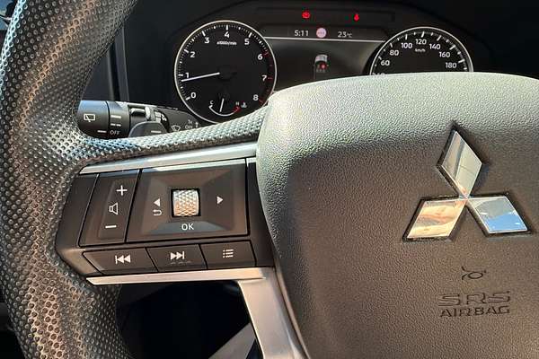 2021 Mitsubishi Outlander ES ZM