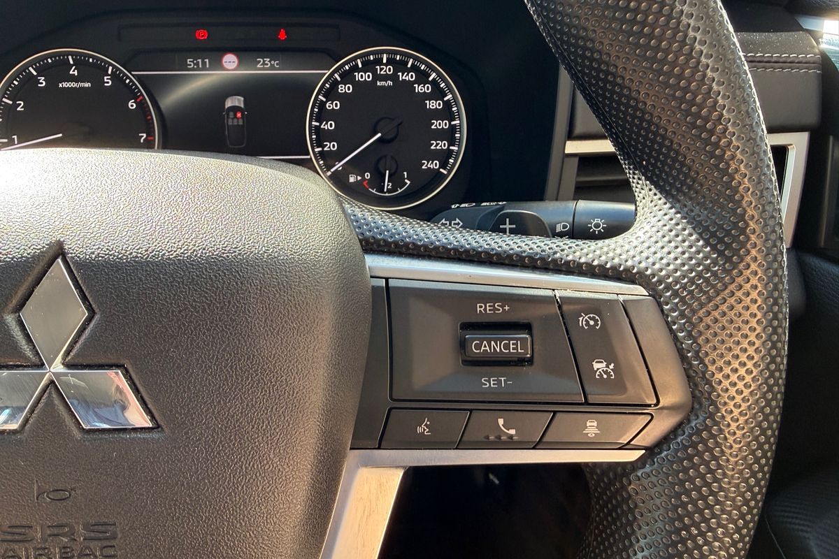 2021 Mitsubishi Outlander ES ZM