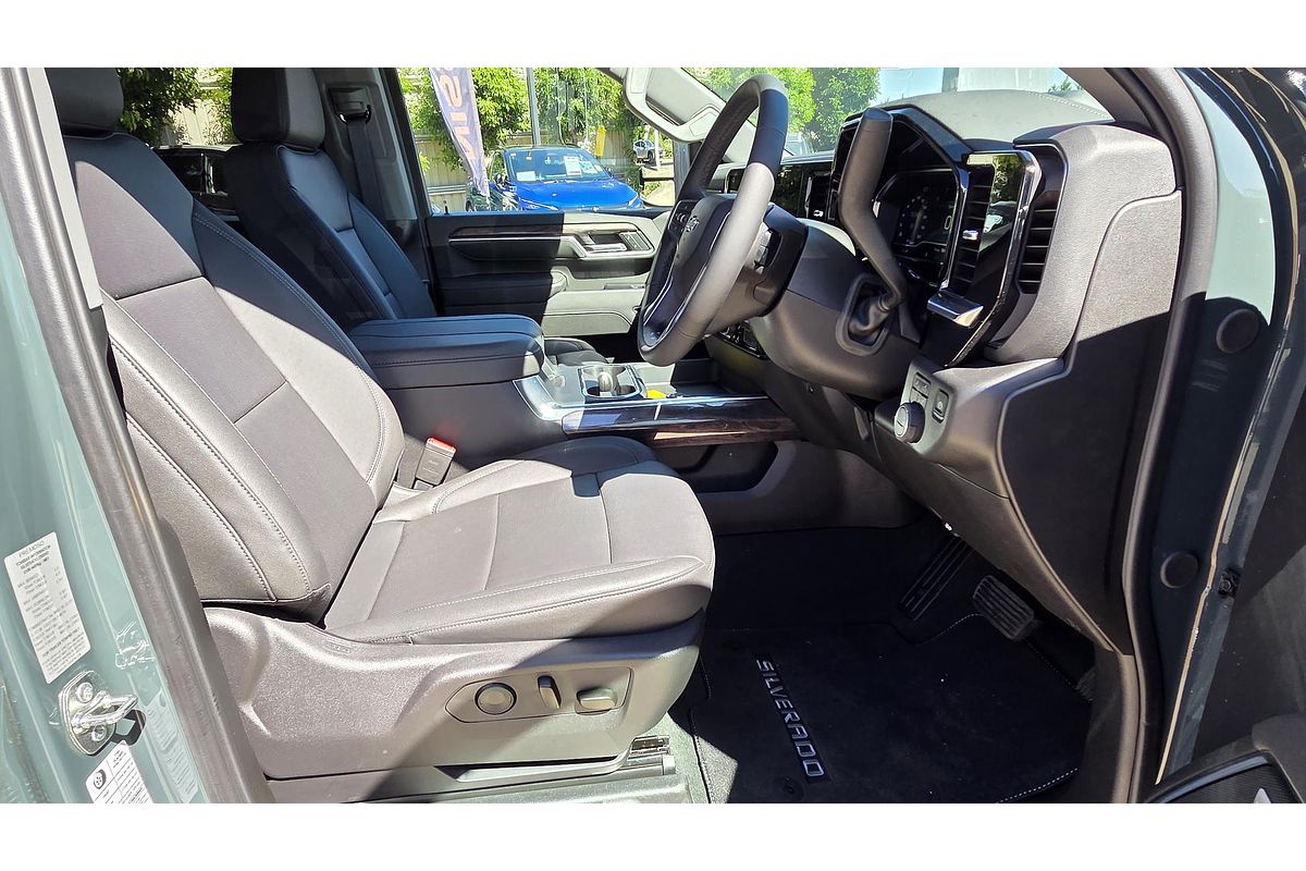 2025 Chevrolet Silverado HD LTZ Premium W/Tech Pack T1 4X4