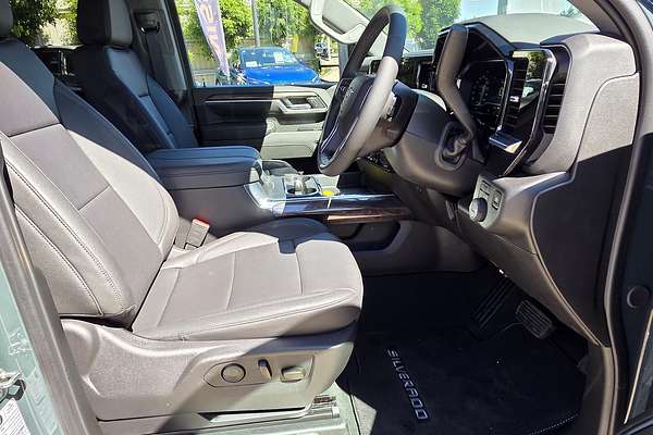 2025 Chevrolet Silverado HD LTZ Premium W/Tech Pack T1 4X4