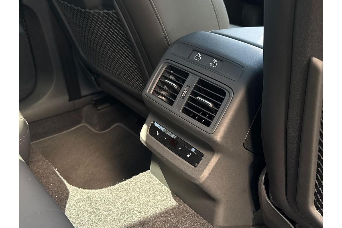 2025 Audi SQ5 Edition One GU