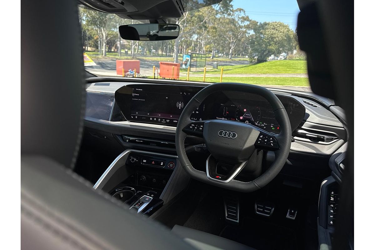 2025 Audi SQ5 Edition One GU