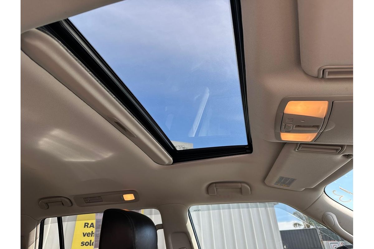 2023 Nissan Patrol Ti-L Y62