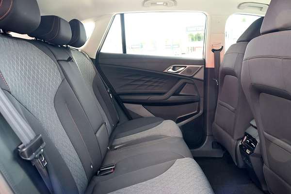 2025 MG HS Hybrid+ Excite AS33H