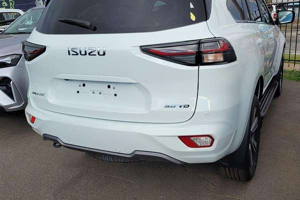 2023 Isuzu MU-X LS-T