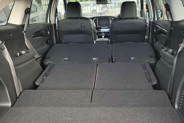 2023 Isuzu MU-X LS-T