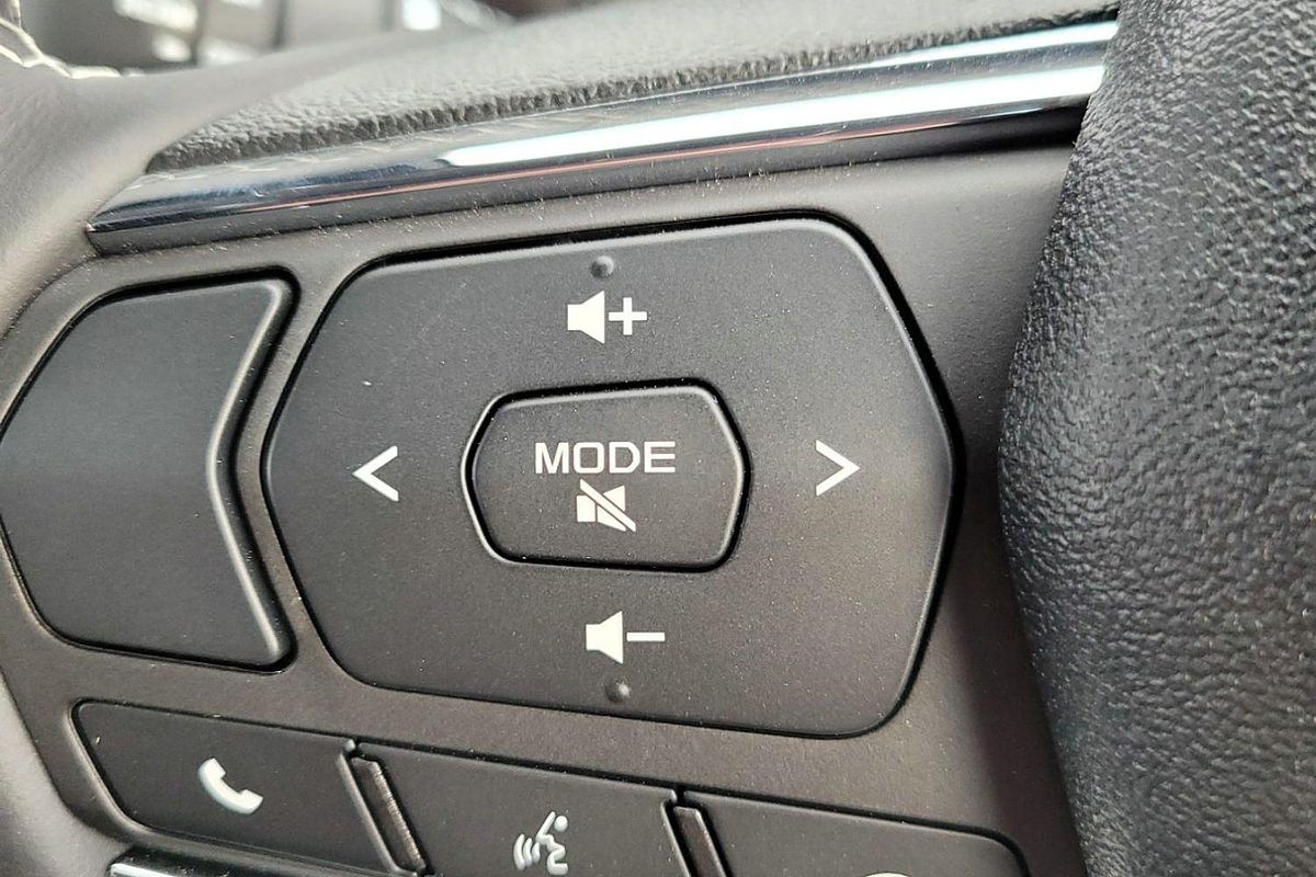 2023 Isuzu MU-X LS-T