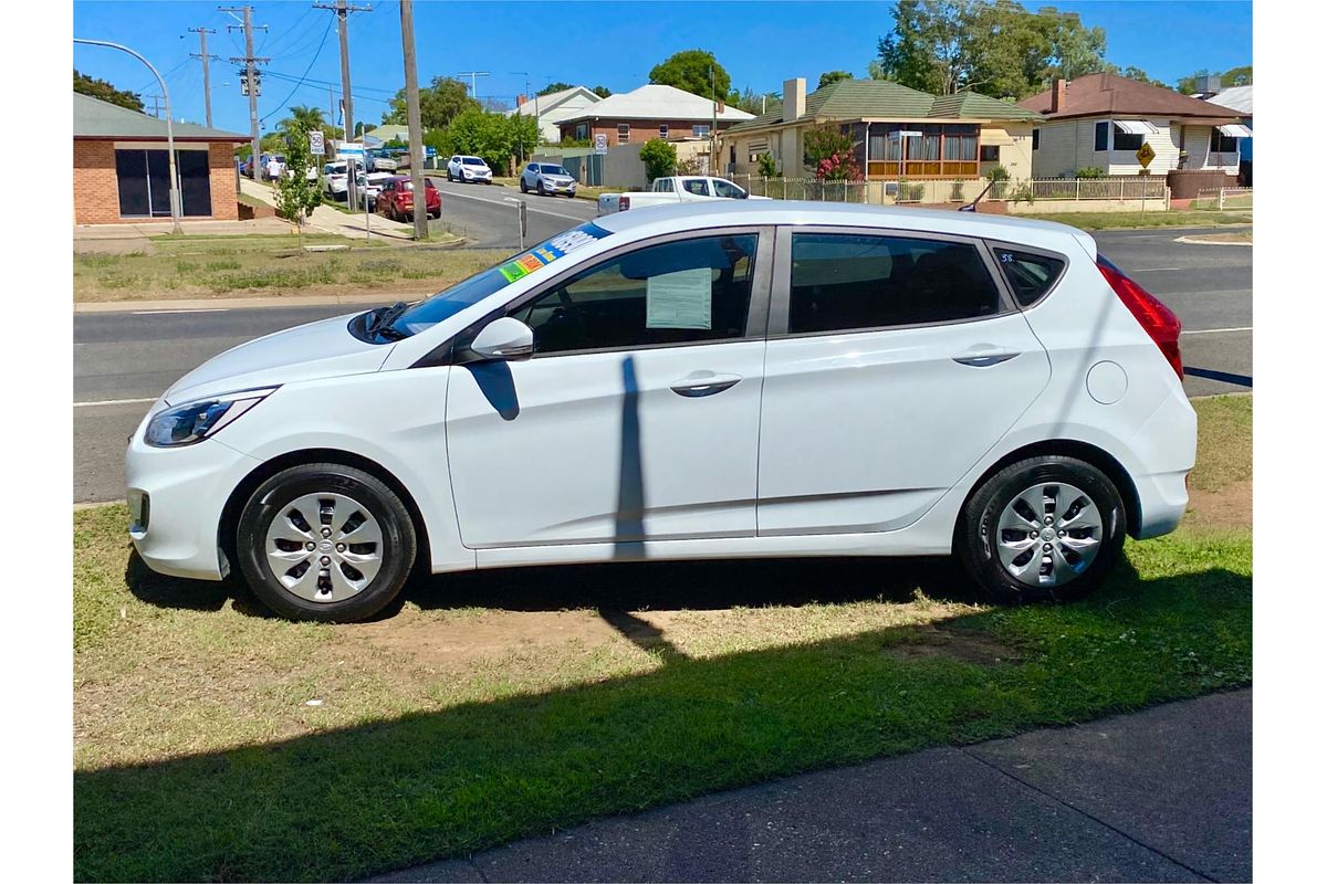 2016 Hyundai Accent Active RB4
