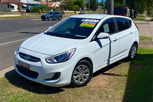 2016 Hyundai Accent Active RB4