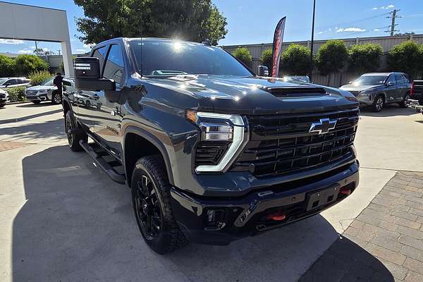 2025 Chevrolet Silverado HD LTZ Premium W/Tech Pack T1 4X4