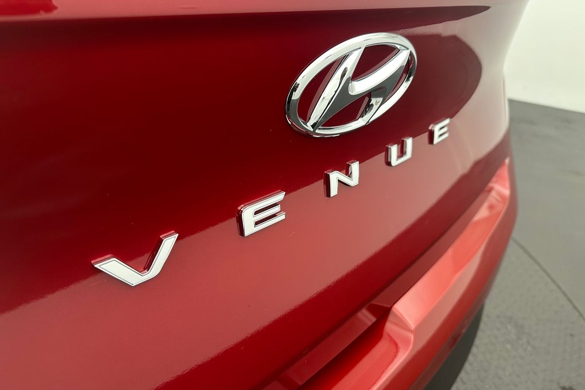 2025 Hyundai Venue Active QX.V5