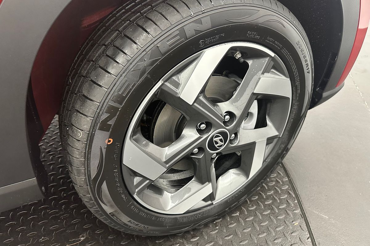 2025 Hyundai Venue Active QX.V5