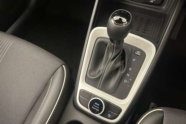 2025 Hyundai Venue Active QX.V5