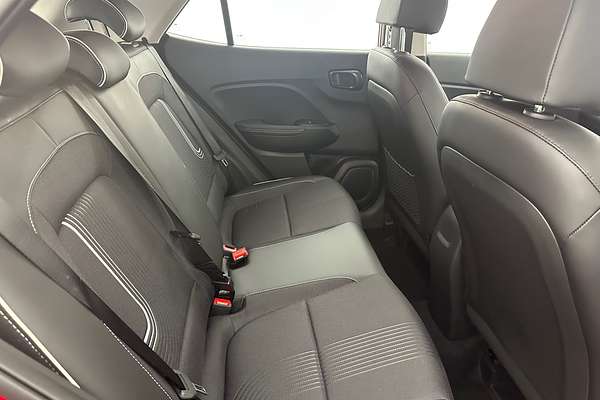 2025 Hyundai Venue Active QX.V5