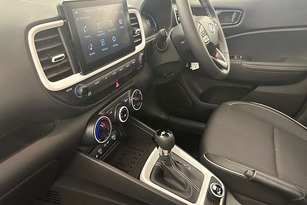 2025 Hyundai Venue Active QX.V5