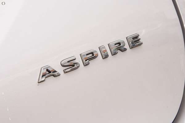 2025 Mitsubishi Outlander Aspire ZM