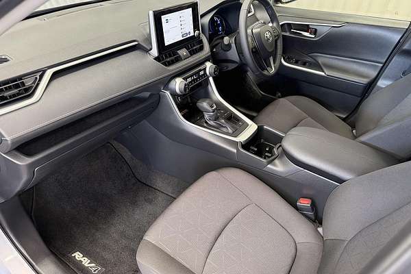 2025 Toyota RAV4 GXL AXAH52R