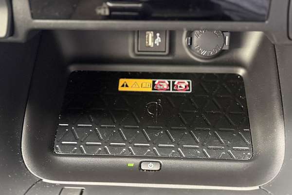 2025 Toyota RAV4 GXL AXAH52R