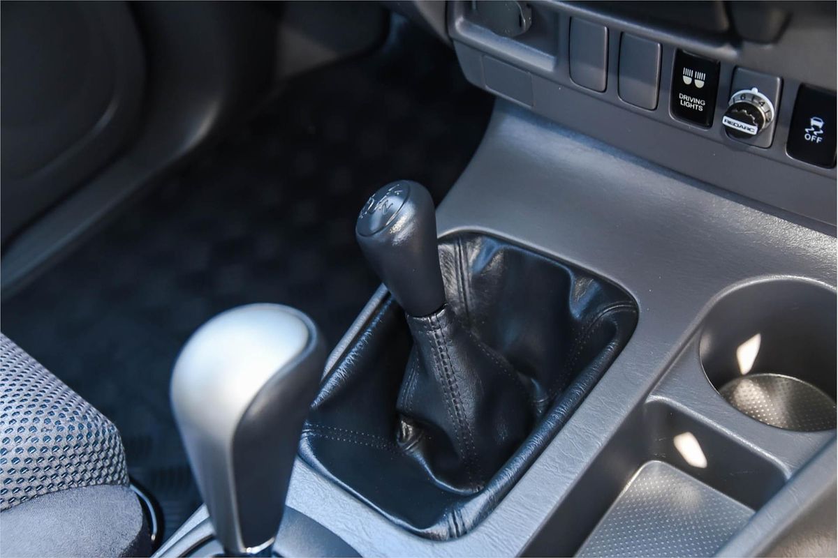 2013 Toyota Hilux SR5 KUN26R 4X4