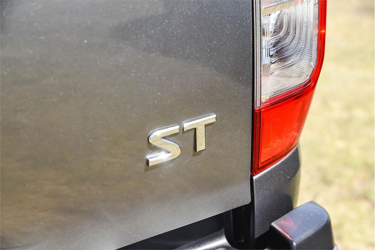 2018 Nissan Navara ST D23 Series 3 4X4