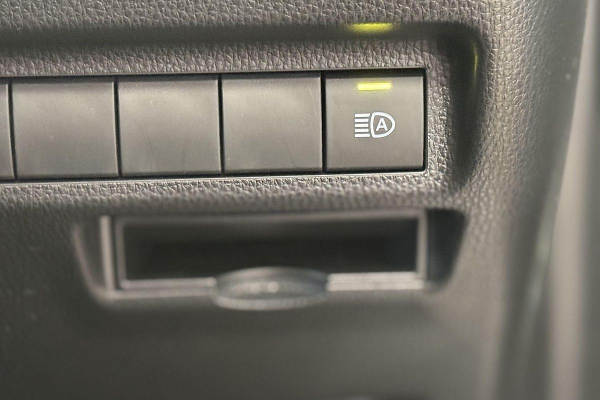 2025 Toyota RAV4 GXL AXAH52R