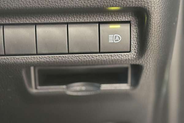 2025 Toyota RAV4 GXL AXAH52R