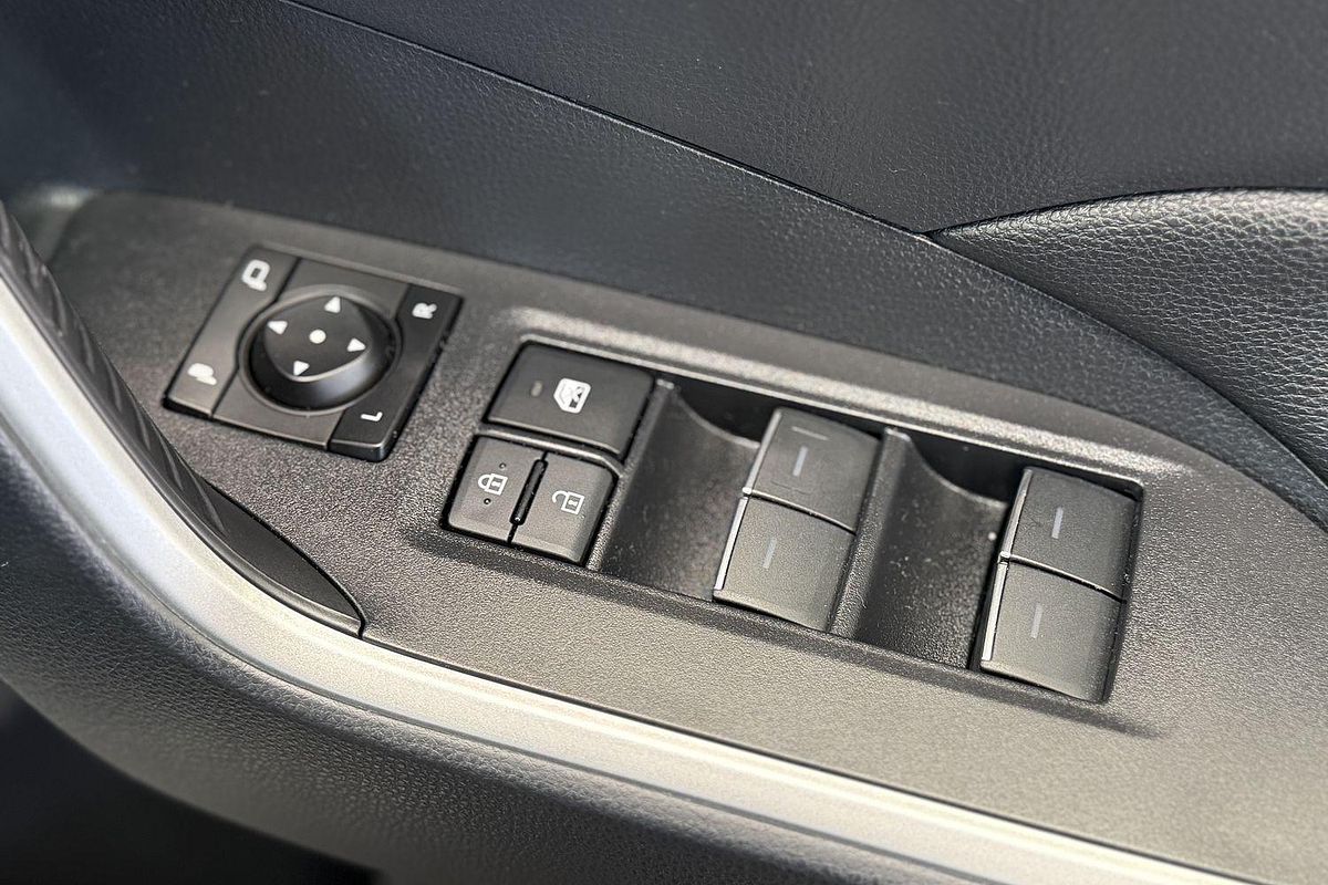 2025 Toyota RAV4 GXL AXAH52R