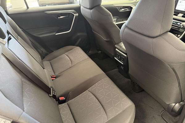 2025 Toyota RAV4 GXL AXAH52R