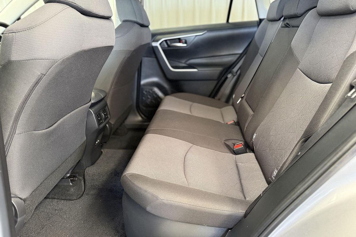 2025 Toyota RAV4 GXL AXAH52R