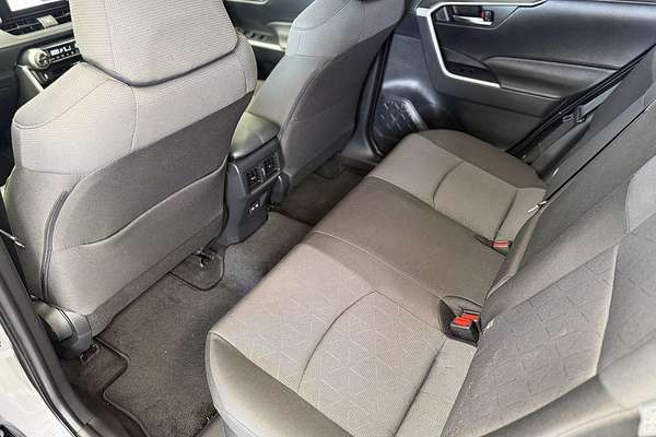 2025 Toyota RAV4 GXL AXAH52R