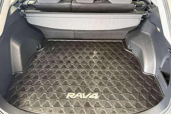 2025 Toyota RAV4 GXL AXAH52R