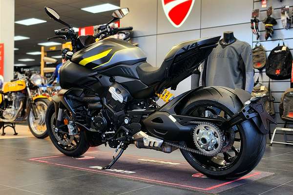 2025 Ducati Diavel V4