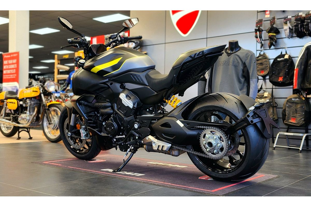 2025 Ducati Diavel V4