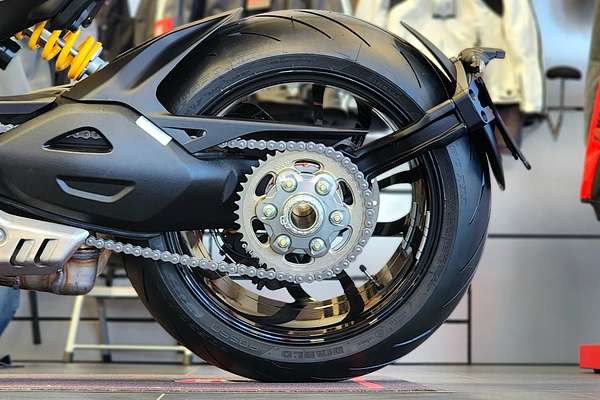 2025 Ducati Diavel V4