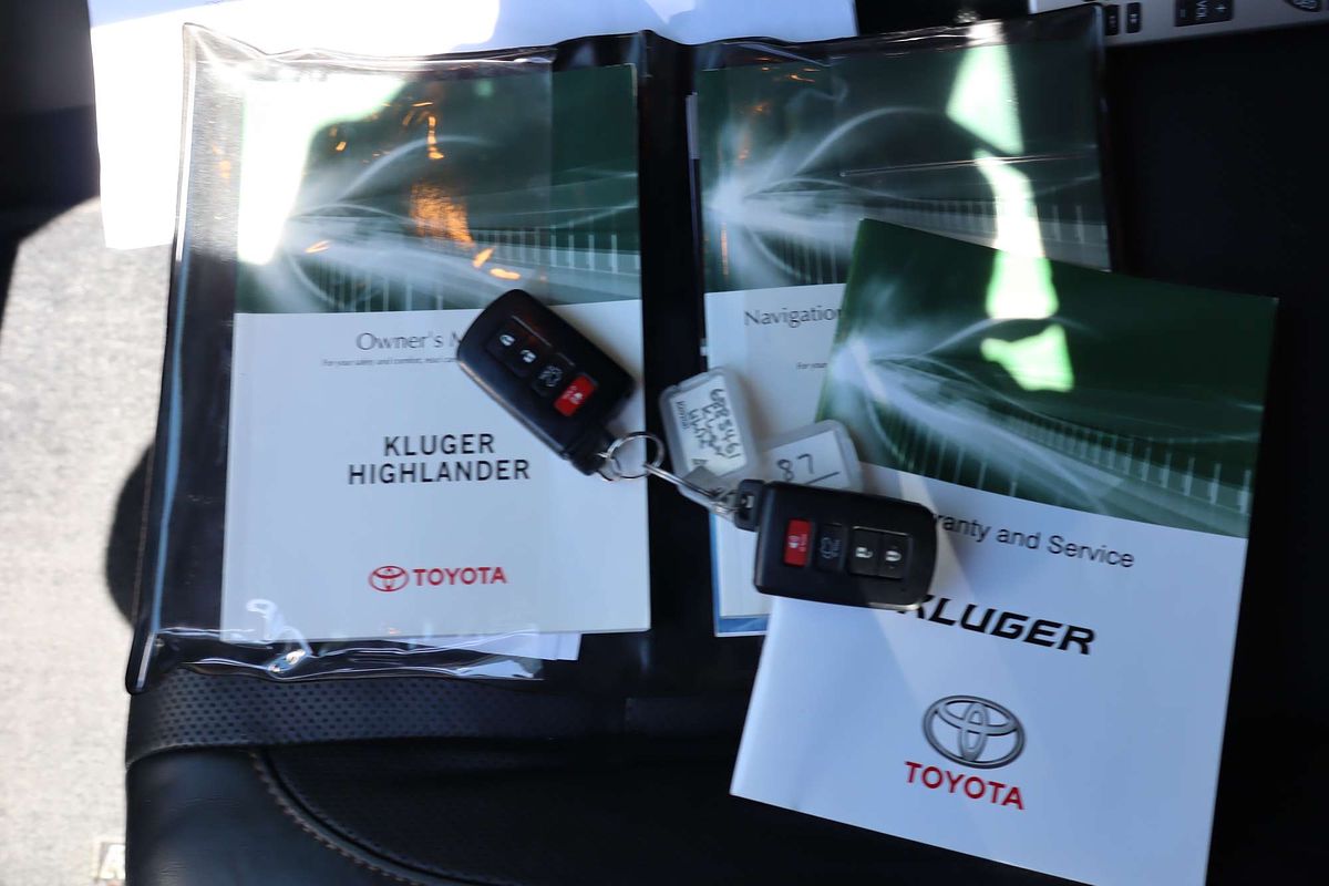 2014 Toyota Kluger Grande GSU55R