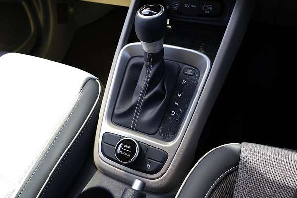 2025 Hyundai Venue Elite QX.V5