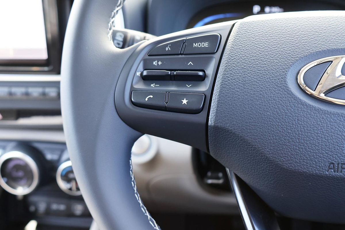 2025 Hyundai Venue Elite QX.V5