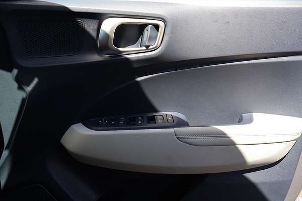 2025 Hyundai Venue Elite QX.V5