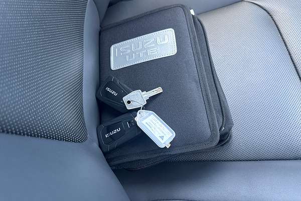 2021 Isuzu D-MAX X-TERRAIN  4X4