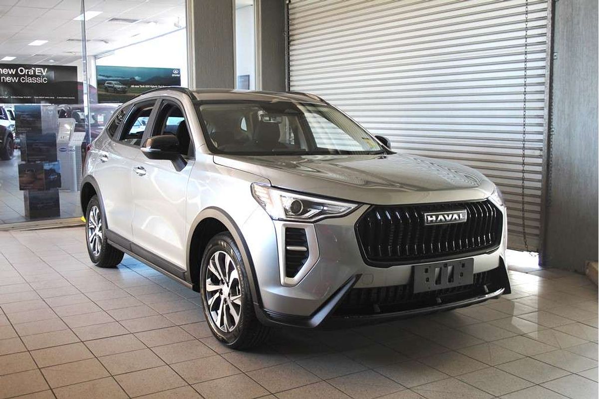 Jolion Facelift Premium Petrol Auto 4x2