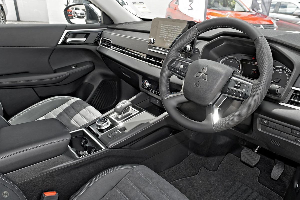 2025 Mitsubishi Outlander Aspire ZM