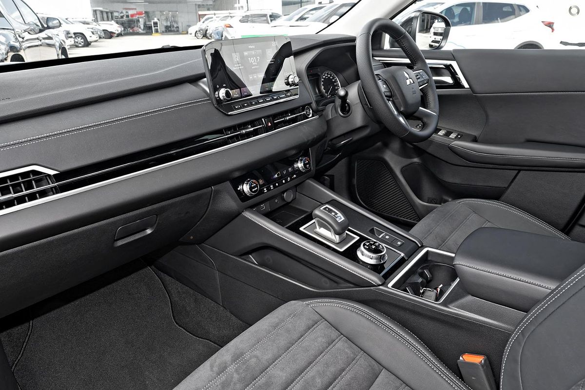 2025 Mitsubishi Outlander Aspire ZM