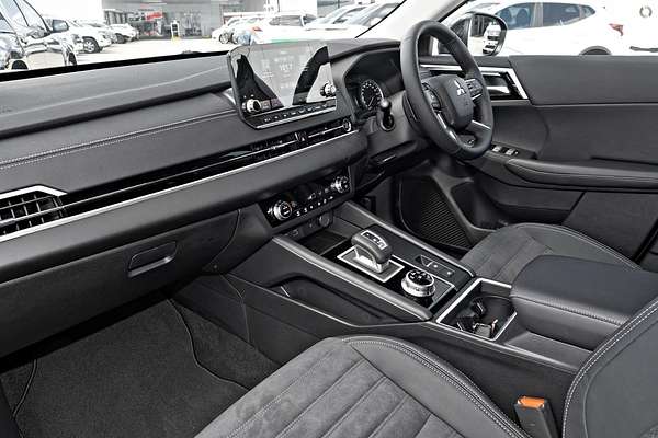 2025 Mitsubishi Outlander Aspire ZM