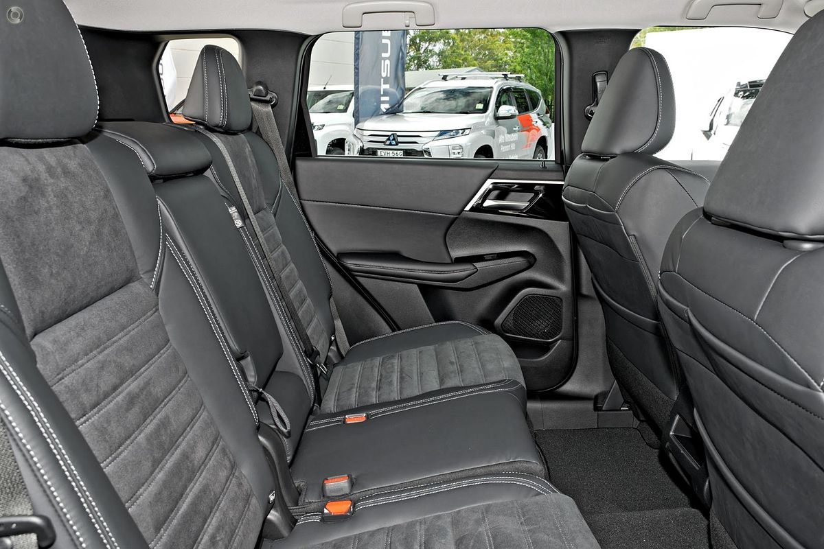 2025 Mitsubishi Outlander Aspire ZM